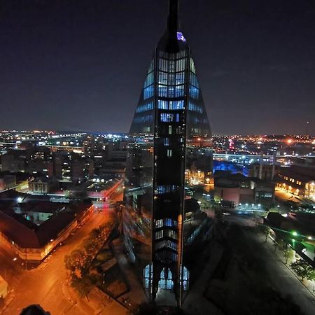 Apartamento 1507-Amazing Views & Unique Joburg Cbd Luxury Johannesburgo Exterior foto