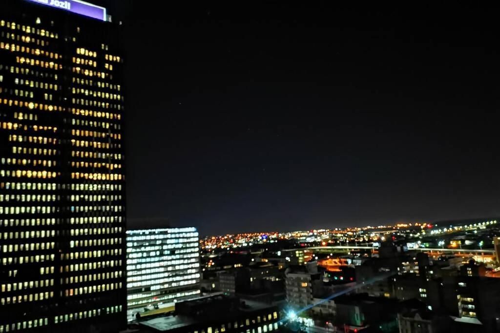 Apartamento 1507-Amazing Views & Unique Joburg Cbd Luxury Johannesburgo Exterior foto
